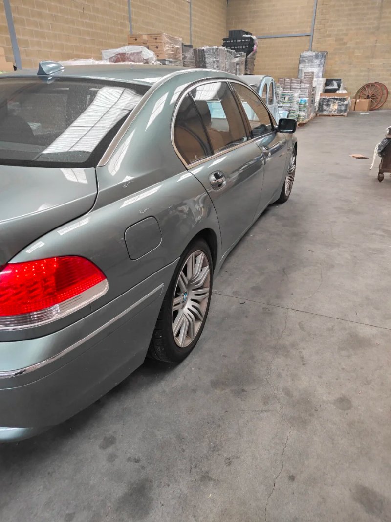 BMW Serie 7 2003 - foto 1