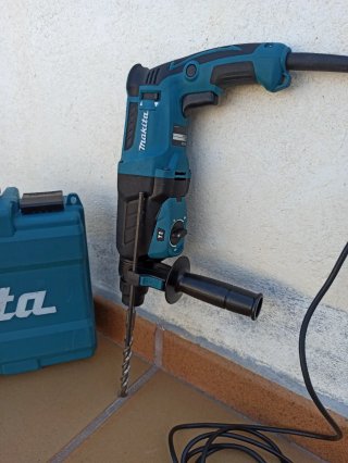 Martillo Makita HR2630
