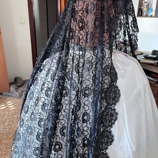 Mantilla negra encaje 2,5x1