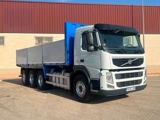 VOLVO FM11 BASCULANTE 8X4 ULTIMO EJE DIRECCIONAL