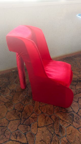 Silla Diseño Tacón Aguja Rojo