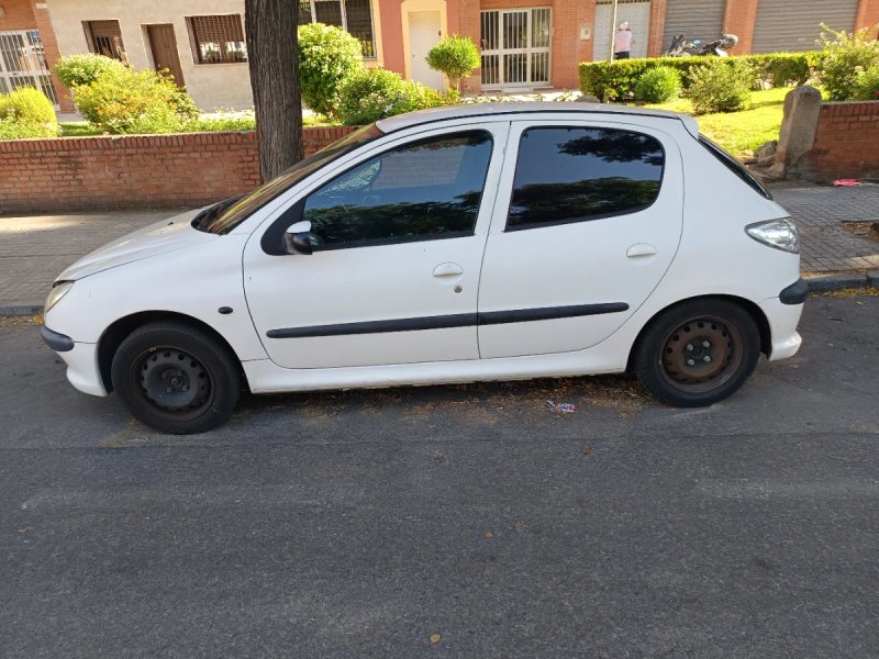 Peugeot 206 2006 - foto 1