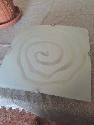 3 Plafones de cristal y plástico