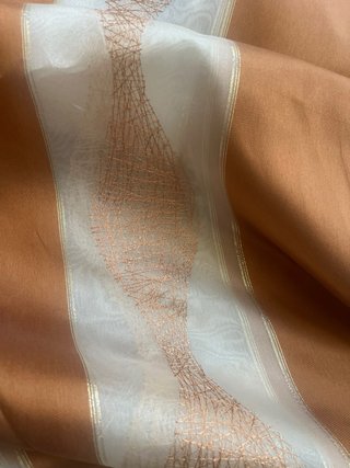Tessuto satinato arancione e bianco