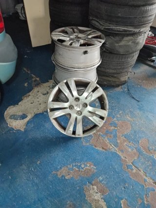Llantas de aleación 17 pulgadas