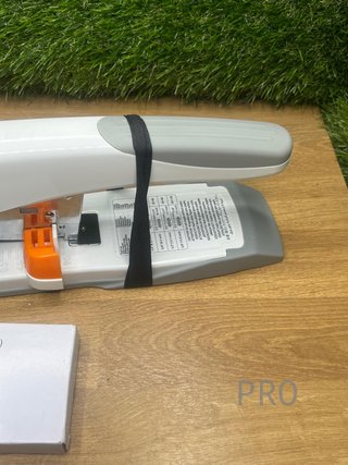 Grapadora de Escritorio Escritorio Amazon Basics