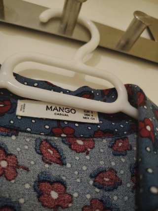 Camisa Mango Estampada Flores Azul/Rojo Talla S