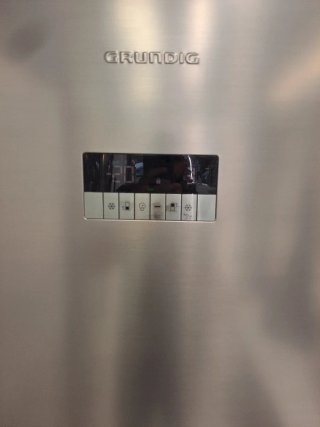 Frigorífico Grundig plateado Combi 185.Cm