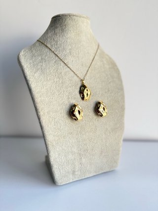 COLGANTE Y PENDIENTES