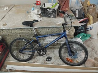 Bicicleta BMX azul