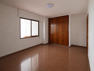PISO ZONA PUEBLO CENTRO L'ELIANA 180M²