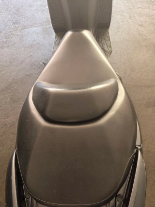 Suzuki Burgman 150 Maxi Scooter Gris