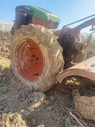 Motocultor con fresa PASQUALI