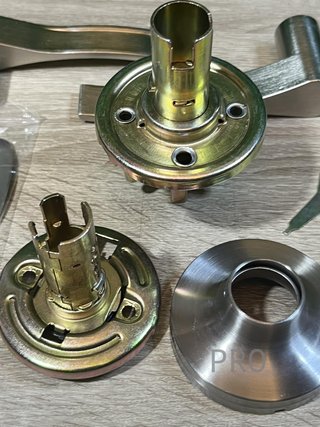 Manilla de paso con picaporte Amig