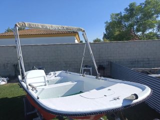 Barco 450 eslora con remolque