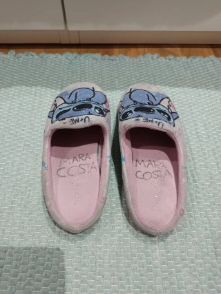 Zapatillas niña Stitch Talla 33 marca Garzón
