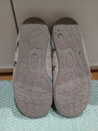 Zapatillas niña Stitch Talla 33 marca Garzón
