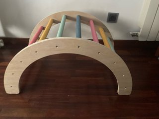 Puente de madera Aldi con rampa