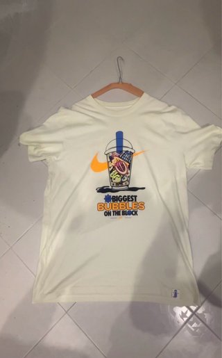 T-shirt Nike Biggest Bubbles Taglia M