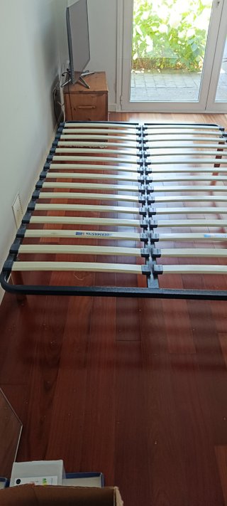 Somier multiláminas 130x200 con patas