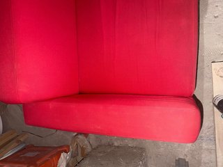 Sofá 2 plazas rojo