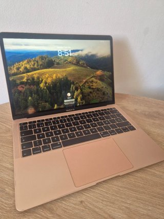 MacBook Air Intel 2020 - Buen estado