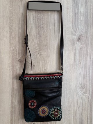 Bolso bandolera Desigual negro y multicolor