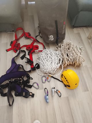 Equipo de verticales Beal y Petzl