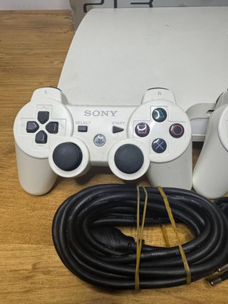 PS3 Slim Bianca 320GB con scatola e 2 DualShock 3