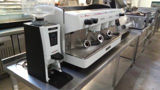 Cafetera Profesional ORHI + Molinillo
