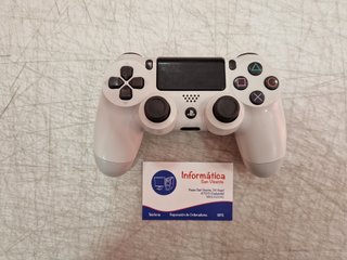 PS4 Pro Blanca + base de refrigeracion + FIFA 17