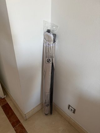 Sombrilla de terraza beige a estrenar