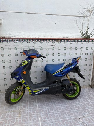 Suzuki Katana R