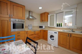 Chalet en venta en Urbanizaciones en Llíria