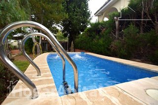 Chalet en venta en Urbanizaciones en Llíria
