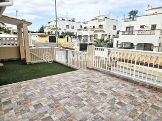 Casa adosada en venta en Altos - La Florida en Orihuela