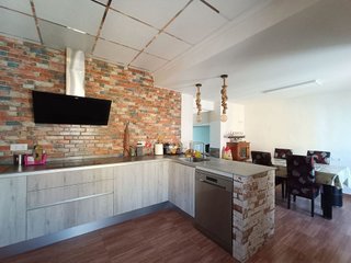 Casa adosada en venta en Hellín