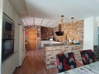 Casa adosada en venta en Hellín
