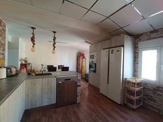Casa adosada en venta en Hellín