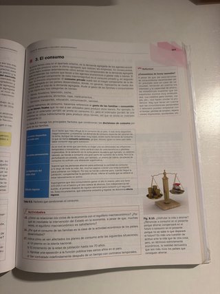 Economía 1.o Bachillerato