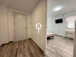 Piso en venta en Altozano - Conde Lumiares en Alicante