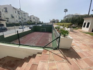 Piso en venta en Nueva Andalucía centro en Marbella