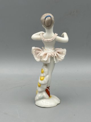 REF: 01000125.30 “BAILARINA BRAZOS ABIERTOS”LLADRÓ