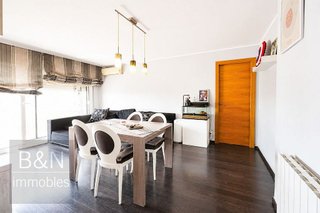 Piso en venta en Segle XX en Terrassa