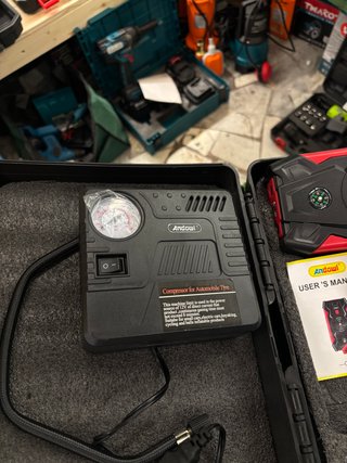 Avviatore di emergenza auto