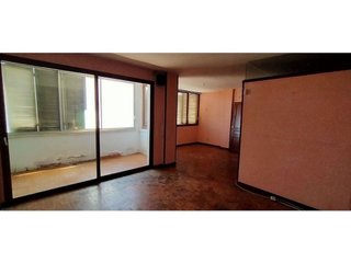 Piso en venta en L'Eixample en Figueres
