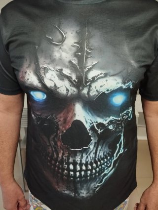 Camiseta Calavera Ojos Azules