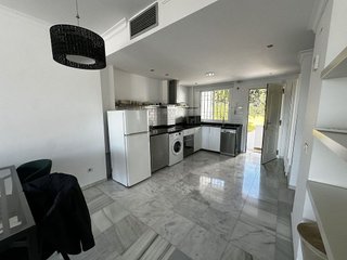 Piso en venta en Los Naranjos - Las Brisas en Marbella