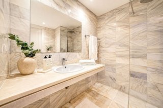Piso en venta en Puerto Banús en Marbella
