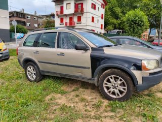 Volvo XC90 2004
